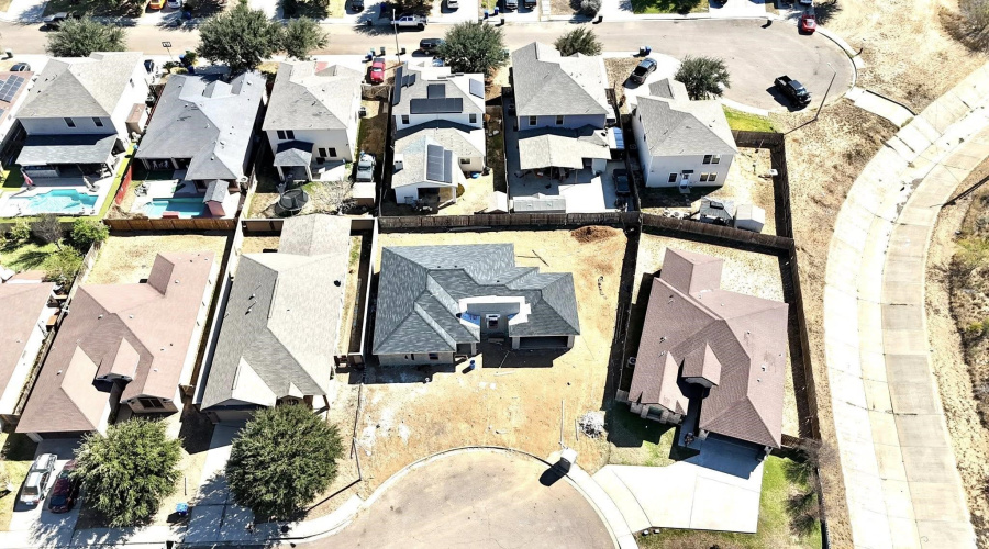 1903 Port Miami St, Laredo, Texas 78045, 4 Bedrooms Bedrooms, 6 Rooms Rooms,2 BathroomsBathrooms,Residential,For Sale,1903 Port Miami St,20260828