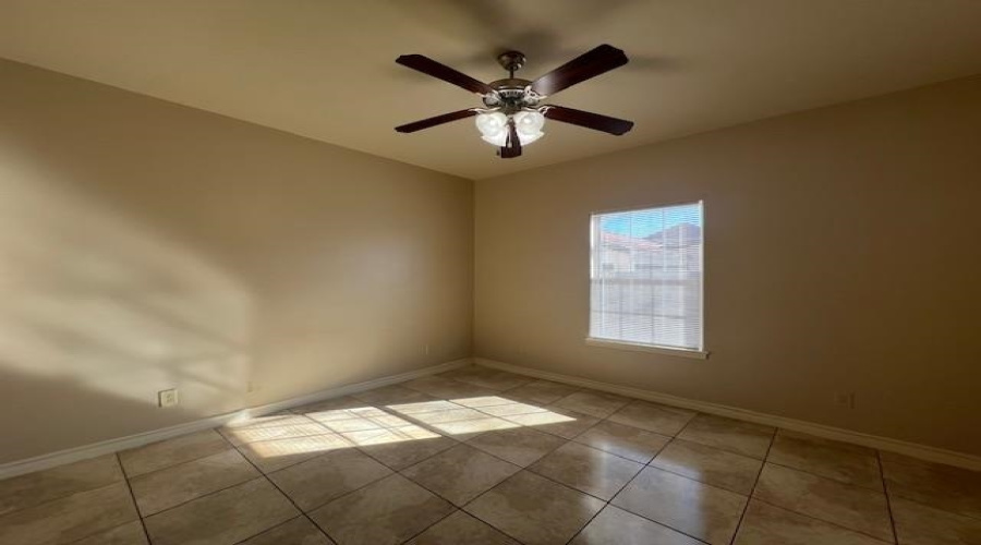 710 Alta Vista Dr, Laredo, Texas 78041, 2 Bedrooms Bedrooms, 4 Rooms Rooms,2 BathroomsBathrooms,Residential,For Rent,710 Alta Vista Dr,20260831