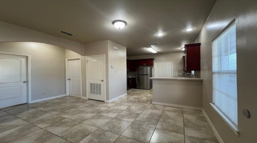 710 Alta Vista Dr, Laredo, Texas 78041, 2 Bedrooms Bedrooms, 4 Rooms Rooms,2 BathroomsBathrooms,Residential,For Rent,710 Alta Vista Dr,20260831