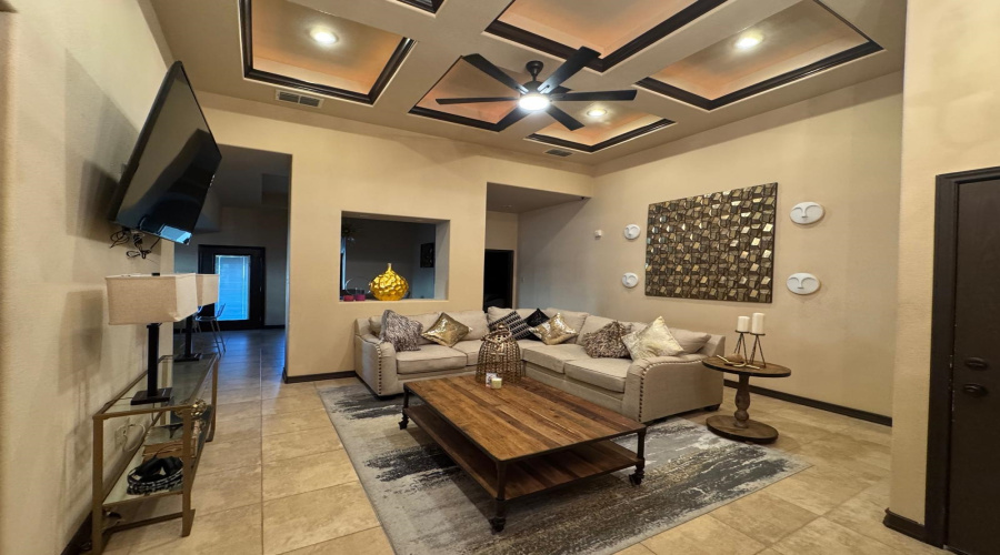 207 Desert Palm Dr., LAREDO, Texas 78045, 3 Bedrooms Bedrooms, 6 Rooms Rooms,2 BathroomsBathrooms,Residential,For Rent,207 Desert Palm Dr.,20260833