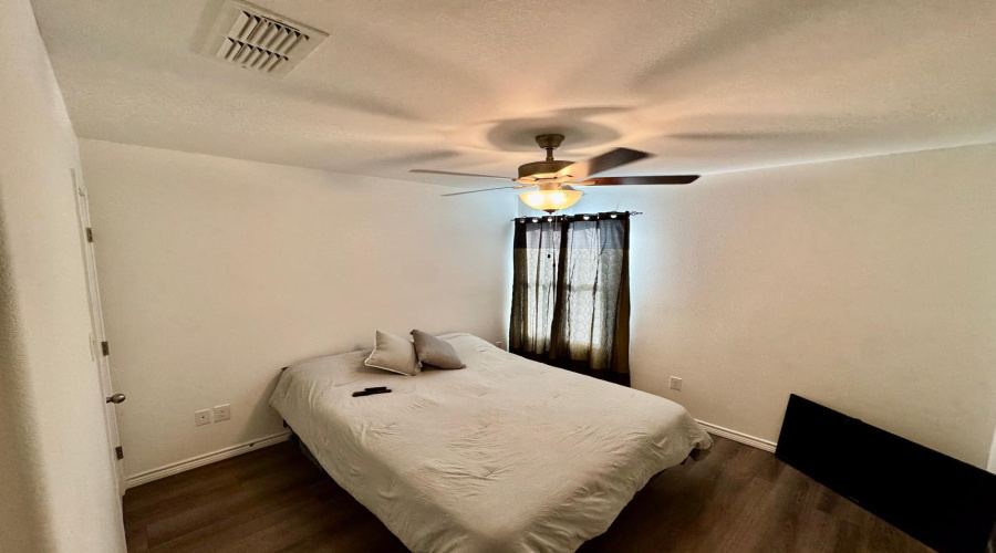 9908 Borna, Laredo, Texas 78045, 3 Bedrooms Bedrooms, 5 Rooms Rooms,2 BathroomsBathrooms,Residential,For Sale,9908 Borna,20260834