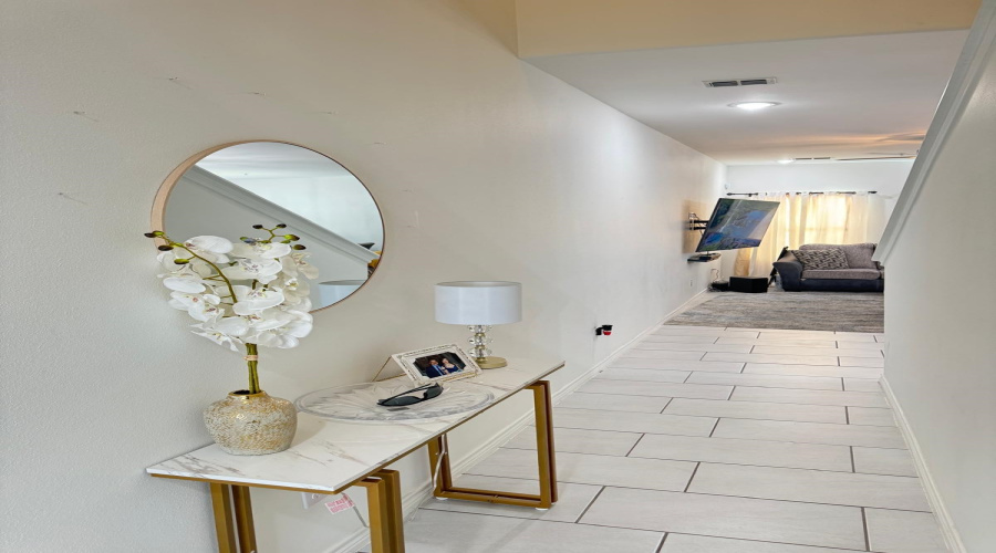 9908 Borna, Laredo, Texas 78045, 3 Bedrooms Bedrooms, 5 Rooms Rooms,2 BathroomsBathrooms,Residential,For Sale,9908 Borna,20260834