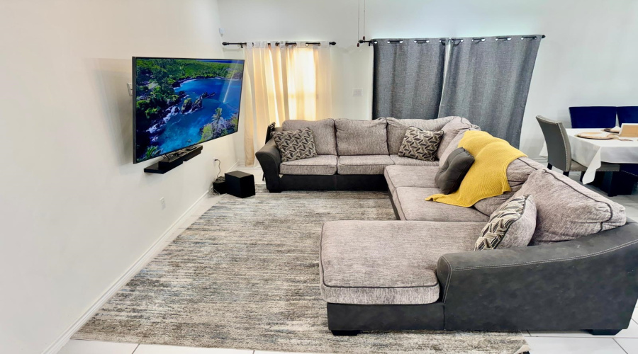 9908 Borna, Laredo, Texas 78045, 3 Bedrooms Bedrooms, 5 Rooms Rooms,2 BathroomsBathrooms,Residential,For Sale,9908 Borna,20260834