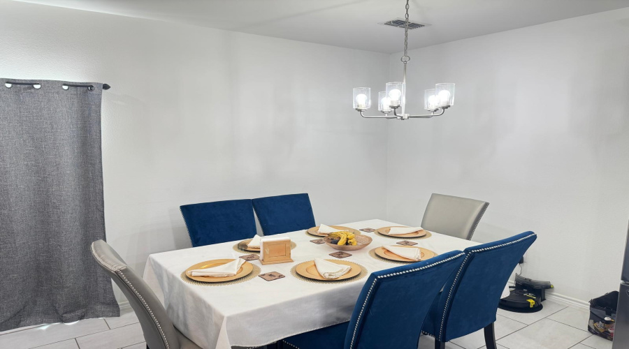 9908 Borna, Laredo, Texas 78045, 3 Bedrooms Bedrooms, 5 Rooms Rooms,2 BathroomsBathrooms,Residential,For Sale,9908 Borna,20260834