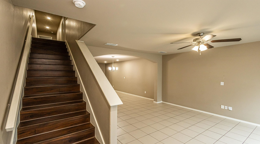 123 Niagara Dr., Laredo, Texas 78045, 3 Bedrooms Bedrooms, 5 Rooms Rooms,2 BathroomsBathrooms,Residential,For Rent,123 Niagara Dr.,20260836