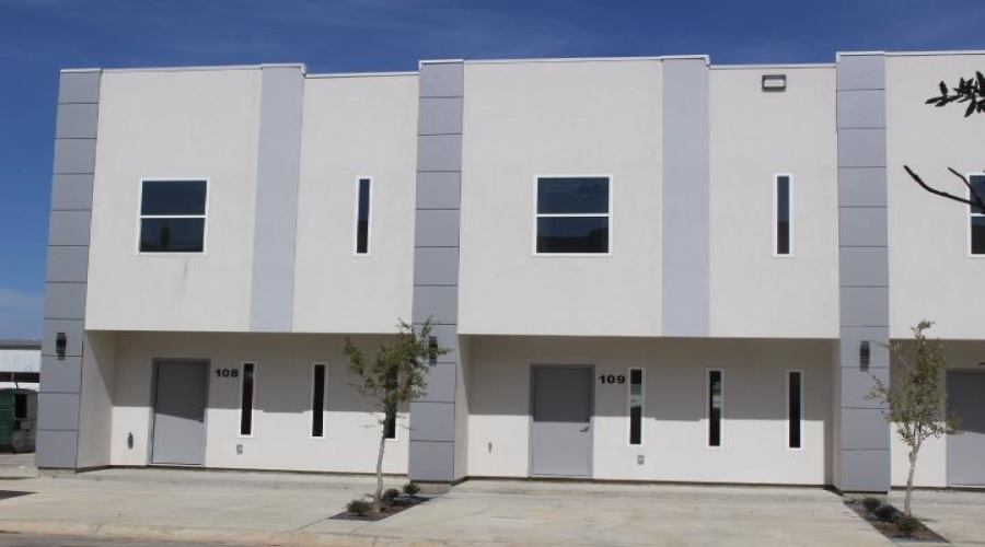 1011 Emerald Valley Dr., Laredo, Texas 78043, 3 Bedrooms Bedrooms, 6 Rooms Rooms,2 BathroomsBathrooms,Residential,For Sale,1011 Emerald Valley Dr.,20260837