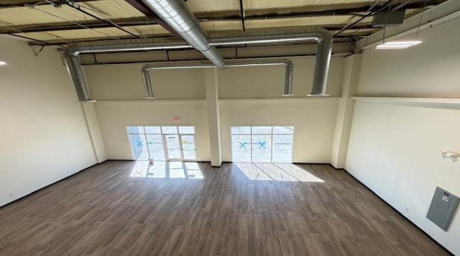 405 Crossroads St, Laredo, Texas 78045, 6 Rooms Rooms,1 BathroomBathrooms,Commercial retail/office,For Rent,405 Crossroads St,20260850