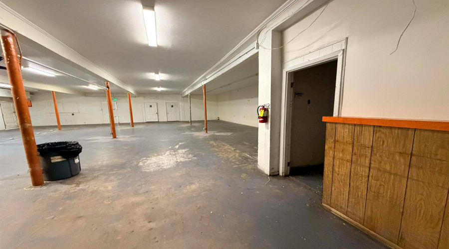 11 Iturbide St, Laredo, Texas 78040, 1 Room Rooms,2 BathroomsBathrooms,Commercial retail/office,For Sale,11 Iturbide St,20260852