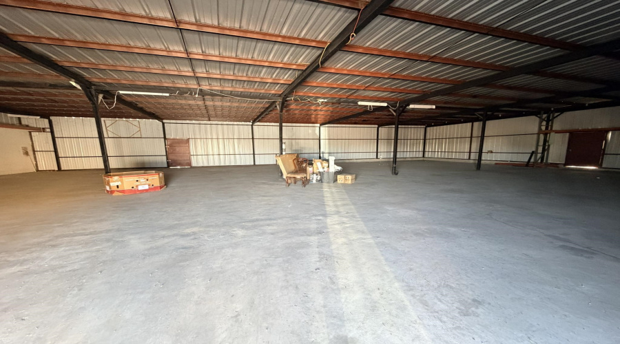 11 Iturbide St, Laredo, Texas 78040, 1 Room Rooms,2 BathroomsBathrooms,Commercial retail/office,For Sale,11 Iturbide St,20260852