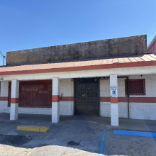11 Iturbide St, Laredo, Texas 78040, 1 Room Rooms,2 BathroomsBathrooms,Commercial retail/office,For Sale,11 Iturbide St,20260852