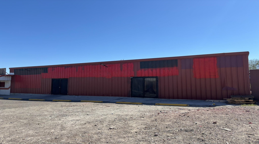 11 Iturbide St, Laredo, Texas 78040, 1 Room Rooms,2 BathroomsBathrooms,Commercial retail/office,For Sale,11 Iturbide St,20260852