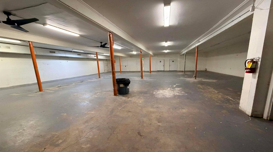 11 Iturbide St, Laredo, Texas 78040, 1 Room Rooms,2 BathroomsBathrooms,Commercial retail/office,For Sale,11 Iturbide St,20260852