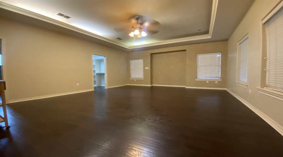 1614 Summit Dr, LAREDO, Texas 78045, 3 Bedrooms Bedrooms, 7 Rooms Rooms,3 BathroomsBathrooms,Residential,For Rent,1614 Summit Dr,20260845