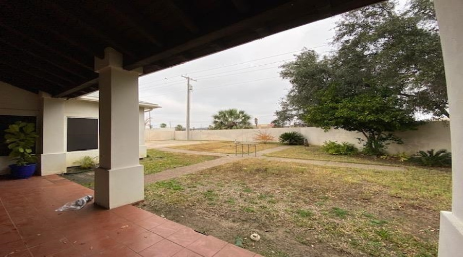 1614 Summit Dr, LAREDO, Texas 78045, 3 Bedrooms Bedrooms, 7 Rooms Rooms,3 BathroomsBathrooms,Residential,For Rent,1614 Summit Dr,20260845