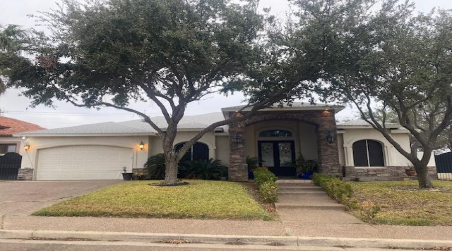 1614 Summit Dr, LAREDO, Texas 78045, 3 Bedrooms Bedrooms, 7 Rooms Rooms,3 BathroomsBathrooms,Residential,For Rent,1614 Summit Dr,20260845