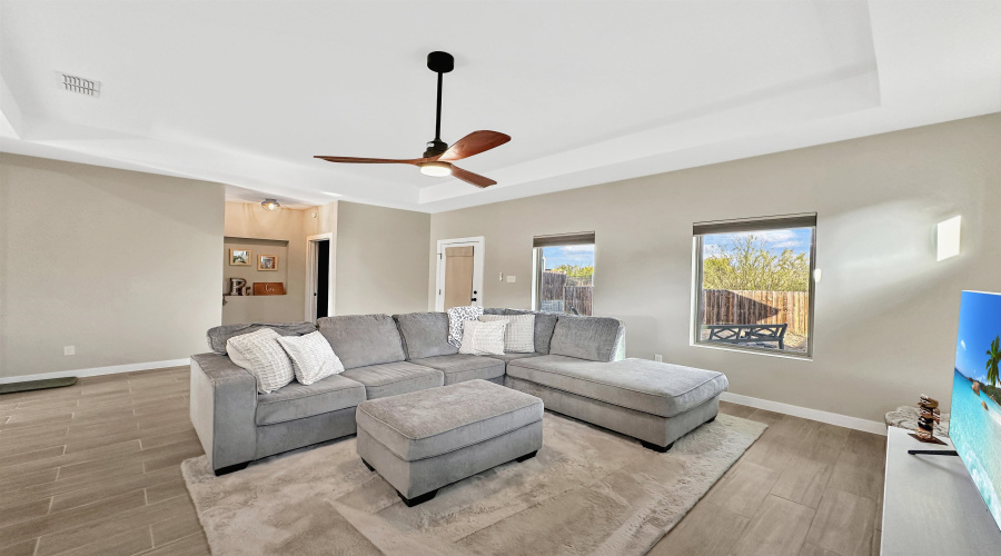 505 Cienega Lane, Laredo, Texas 78046, 3 Bedrooms Bedrooms, 6 Rooms Rooms,2 BathroomsBathrooms,Residential,For Sale,505 Cienega Lane,20260847