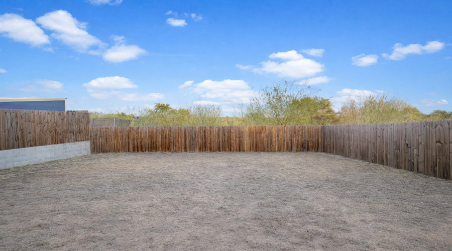 505 Cienega Lane, Laredo, Texas 78046, 3 Bedrooms Bedrooms, 6 Rooms Rooms,2 BathroomsBathrooms,Residential,For Sale,505 Cienega Lane,20260847