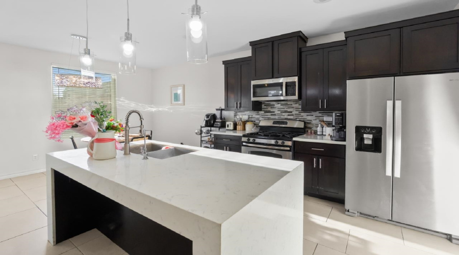 7914 Elka Lp, Laredo, Texas 78045, 3 Bedrooms Bedrooms, 6 Rooms Rooms,2 BathroomsBathrooms,Residential,For Sale,7914 Elka Lp,20260848