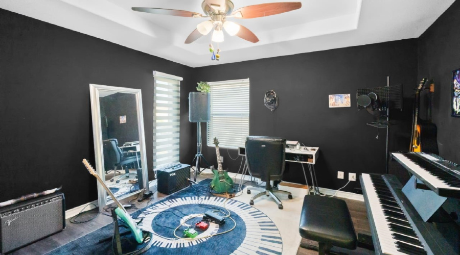 7914 Elka Lp, Laredo, Texas 78045, 3 Bedrooms Bedrooms, 6 Rooms Rooms,2 BathroomsBathrooms,Residential,For Sale,7914 Elka Lp,20260848