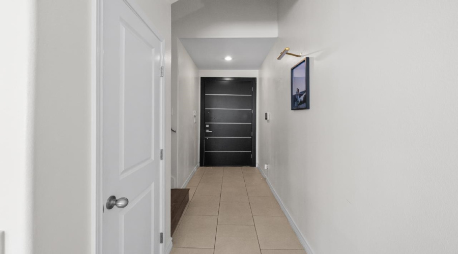 7914 Elka Lp, Laredo, Texas 78045, 3 Bedrooms Bedrooms, 6 Rooms Rooms,2 BathroomsBathrooms,Residential,For Sale,7914 Elka Lp,20260848