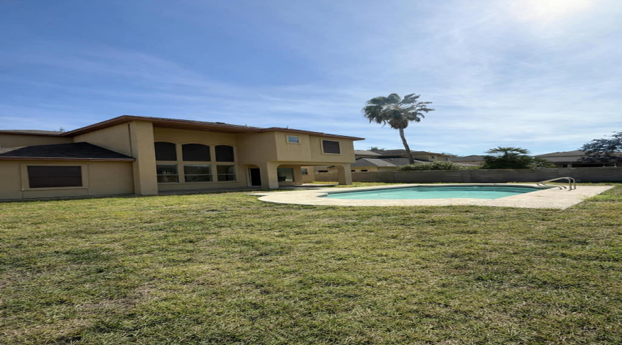 315 Baffin Bay Dr, Laredo, Texas 78041, 4 Bedrooms Bedrooms, 11 Rooms Rooms,2 BathroomsBathrooms,Residential,For Sale,315 Baffin Bay Dr,20260851