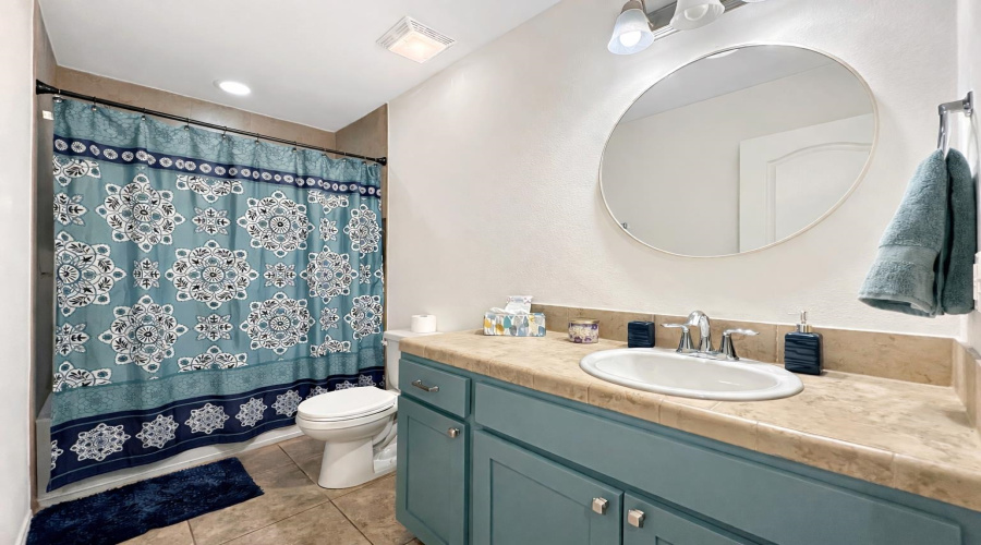 5714 Montevista Dr., Laredo, Texas 78041, 3 Bedrooms Bedrooms, 5 Rooms Rooms,2 BathroomsBathrooms,Residential,For Rent,5714 Montevista Dr.,20260853