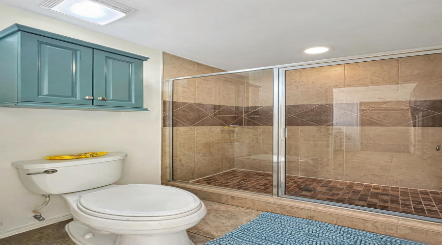 5714 Montevista Dr., Laredo, Texas 78041, 3 Bedrooms Bedrooms, 5 Rooms Rooms,2 BathroomsBathrooms,Residential,For Rent,5714 Montevista Dr.,20260853