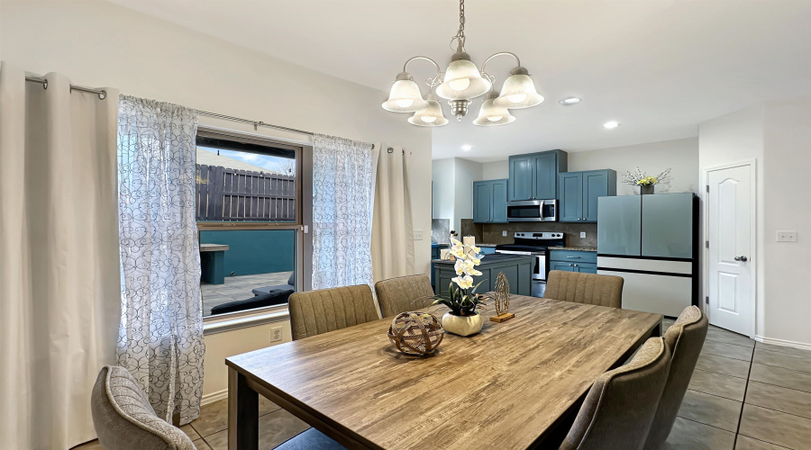 5714 Montevista Dr., Laredo, Texas 78041, 3 Bedrooms Bedrooms, 5 Rooms Rooms,2 BathroomsBathrooms,Residential,For Rent,5714 Montevista Dr.,20260853