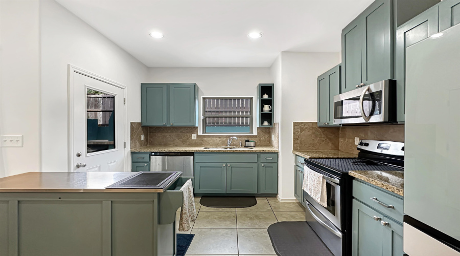 5714 Montevista Dr., Laredo, Texas 78041, 3 Bedrooms Bedrooms, 5 Rooms Rooms,2 BathroomsBathrooms,Residential,For Rent,5714 Montevista Dr.,20260853