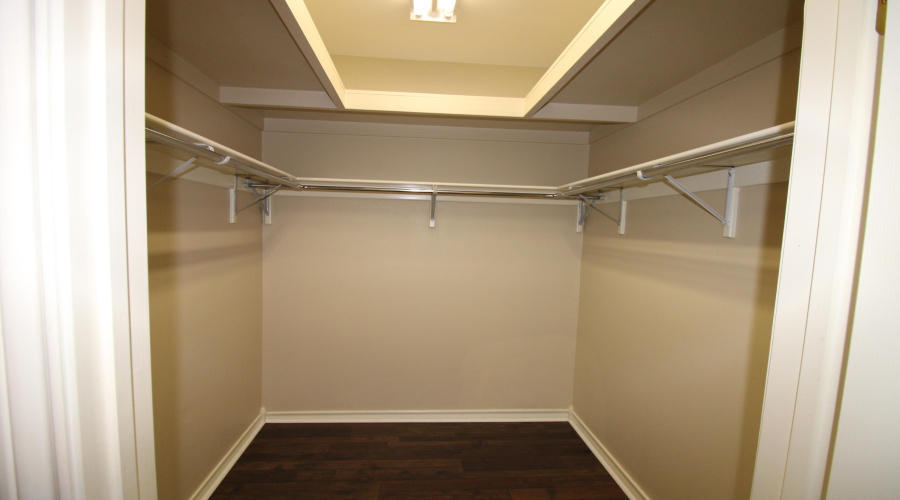 10105 Caballo Dr, Laredo, Texas 78045, 3 Bedrooms Bedrooms, 8 Rooms Rooms,2 BathroomsBathrooms,Residential,For Sale,10105 Caballo Dr,20260839