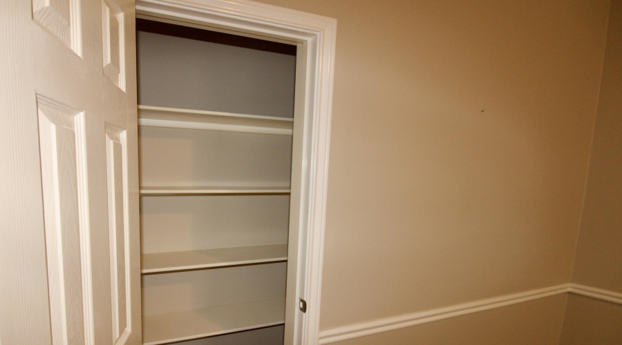 10105 Caballo Dr, Laredo, Texas 78045, 3 Bedrooms Bedrooms, 8 Rooms Rooms,2 BathroomsBathrooms,Residential,For Sale,10105 Caballo Dr,20260839