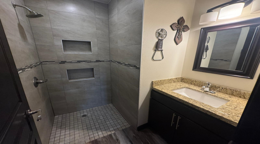 5557 Portugal Lp, laredo, Texas 78046, 3 Bedrooms Bedrooms, 5 Rooms Rooms,2 BathroomsBathrooms,Residential,For Rent,5557 Portugal Lp,20260840