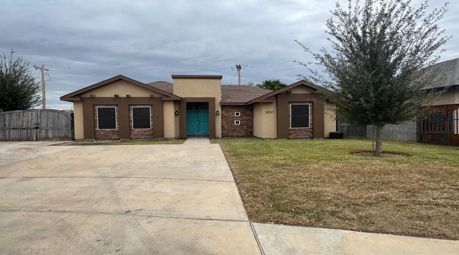 5557 Portugal Lp, laredo, Texas 78046, 3 Bedrooms Bedrooms, 5 Rooms Rooms,2 BathroomsBathrooms,Residential,For Rent,5557 Portugal Lp,20260840