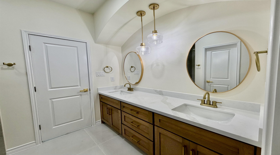 6003 Heather Loop, Laredo, Texas 78043, 3 Bedrooms Bedrooms, 5 Rooms Rooms,2 BathroomsBathrooms,Residential,For Sale,6003 Heather Loop,20260842