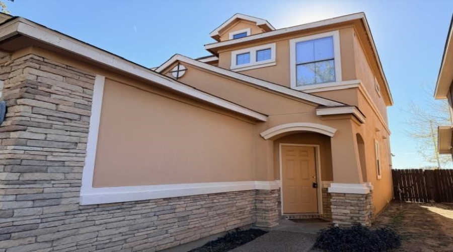 9310 Albany Dr, Laredo, Texas 78045, 3 Bedrooms Bedrooms, 4 Rooms Rooms,2 BathroomsBathrooms,Residential,For Rent,9310 Albany Dr,20260844