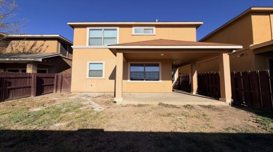 9310 Albany Dr, Laredo, Texas 78045, 3 Bedrooms Bedrooms, 4 Rooms Rooms,2 BathroomsBathrooms,Residential,For Rent,9310 Albany Dr,20260844