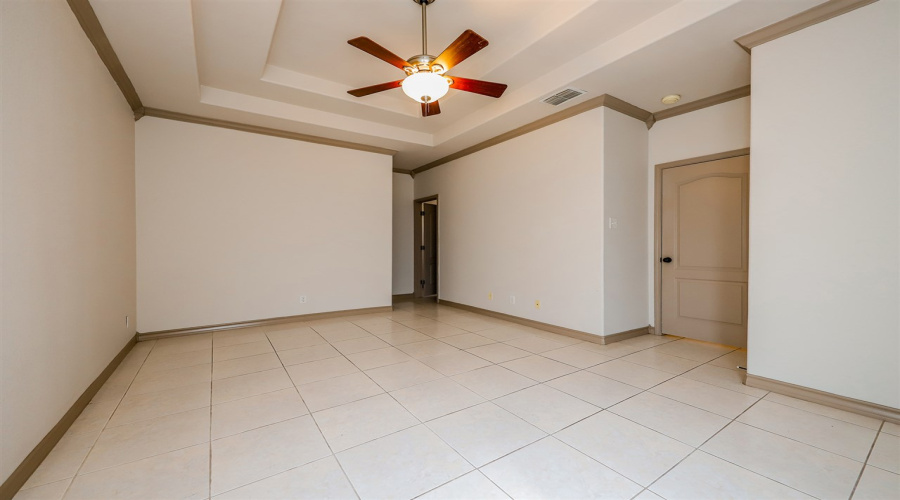 305 Lake Clark Ct, Laredo, Texas 78041, 4 Bedrooms Bedrooms, 9 Rooms Rooms,5 BathroomsBathrooms,Residential,For Rent,305 Lake Clark Ct,20260857