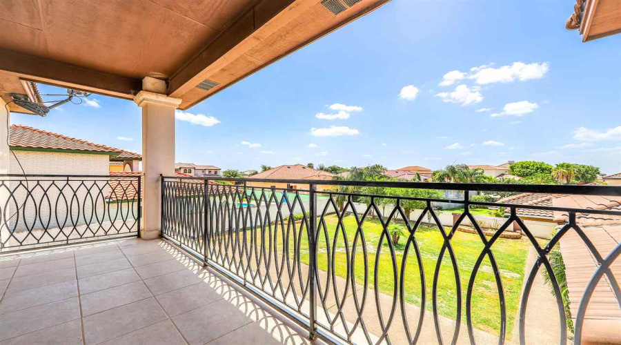 305 Lake Clark Ct, Laredo, Texas 78041, 4 Bedrooms Bedrooms, 9 Rooms Rooms,5 BathroomsBathrooms,Residential,For Rent,305 Lake Clark Ct,20260857