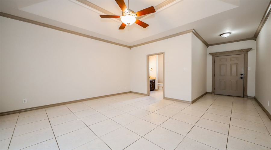 305 Lake Clark Ct, Laredo, Texas 78041, 4 Bedrooms Bedrooms, 9 Rooms Rooms,5 BathroomsBathrooms,Residential,For Rent,305 Lake Clark Ct,20260857