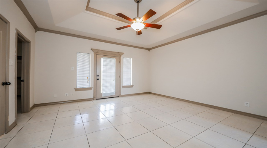 305 Lake Clark Ct, Laredo, Texas 78041, 4 Bedrooms Bedrooms, 9 Rooms Rooms,5 BathroomsBathrooms,Residential,For Rent,305 Lake Clark Ct,20260857