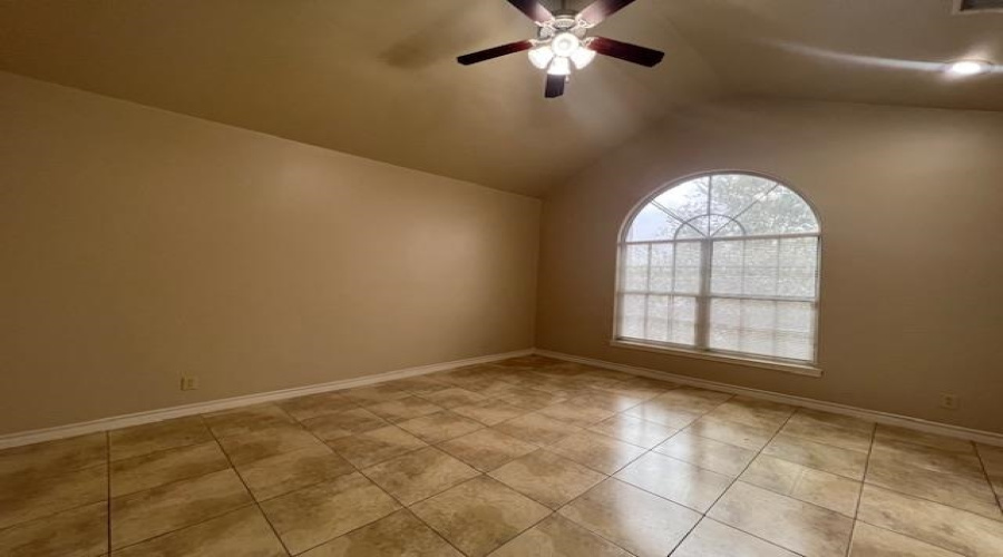 710 Alta Vista Dr, Laredo, Texas 78041, 2 Bedrooms Bedrooms, 4 Rooms Rooms,2 BathroomsBathrooms,Residential,For Rent,710 Alta Vista Dr,20260859