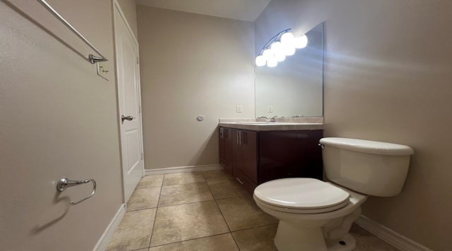 710 Alta Vista Dr, Laredo, Texas 78041, 2 Bedrooms Bedrooms, 4 Rooms Rooms,2 BathroomsBathrooms,Residential,For Rent,710 Alta Vista Dr,20260859