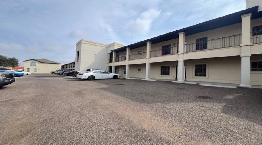 710 Alta Vista Dr, Laredo, Texas 78041, 2 Bedrooms Bedrooms, 4 Rooms Rooms,2 BathroomsBathrooms,Residential,For Rent,710 Alta Vista Dr,20260859