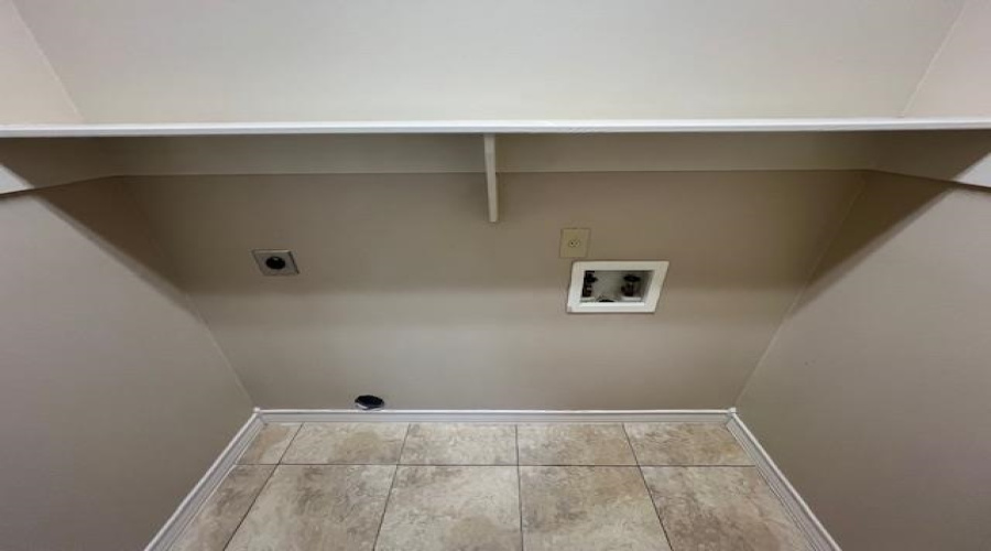 710 Alta Vista Dr, Laredo, Texas 78041, 2 Bedrooms Bedrooms, 4 Rooms Rooms,2 BathroomsBathrooms,Residential,For Rent,710 Alta Vista Dr,20260859