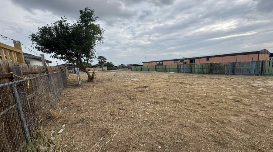 1022 Lope De Vega Dr, LAREDO, Texas 78046, ,Land,For Sale,1022 Lope De Vega Dr,20260861