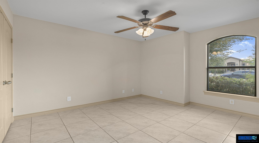 3615 Gregorio Lerma Dr, Laredo, Texas 78046-4073, 3 Bedrooms Bedrooms, 5 Rooms Rooms,2 BathroomsBathrooms,Residential,For Sale,3615 Gregorio Lerma Dr,20255160