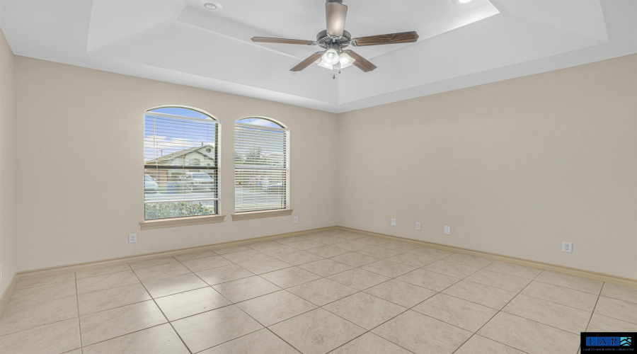 3615 Gregorio Lerma Dr, Laredo, Texas 78046-4073, 3 Bedrooms Bedrooms, 5 Rooms Rooms,2 BathroomsBathrooms,Residential,For Sale,3615 Gregorio Lerma Dr,20255160