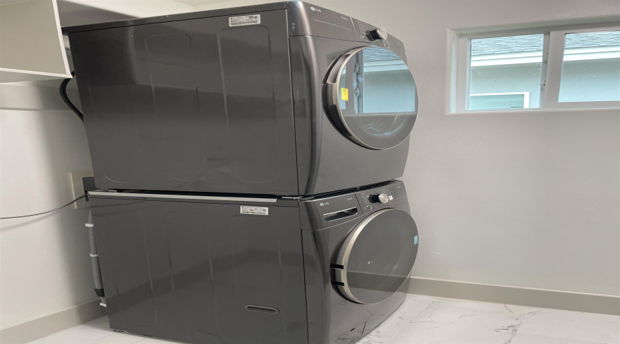 123 Lusitano Dr., Laredo, Texas 78046, 3 Bedrooms Bedrooms, 6 Rooms Rooms,2 BathroomsBathrooms,Residential,For Sale,123 Lusitano Dr.,20260865