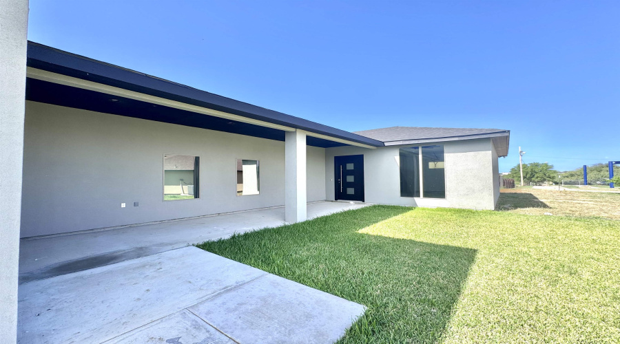 5536 Marble Falls St, Laredo, Texas 78046, 3 Bedrooms Bedrooms, 6 Rooms Rooms,2 BathroomsBathrooms,Residential,For Sale,5536 Marble Falls St,20260866