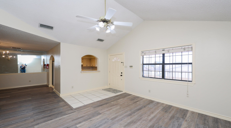 607 Gale St, Laredo, Texas 78041, 3 Bedrooms Bedrooms, 6 Rooms Rooms,2 BathroomsBathrooms,Residential,For Sale,607 Gale St,20260867